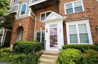 5987 Terrapin Pl in Alexandria, VA - Building Photo