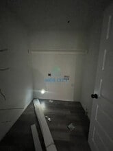9511 Laneyvale Ave in Dallas, TX - Building Photo - Building Photo