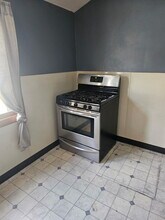 26 Cooper Ave, Unit B in Johnstown, PA - Foto de edificio - Building Photo