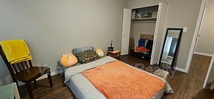 235-235 Husch Rd in Kelowna, BC - Building Photo - Building Photo