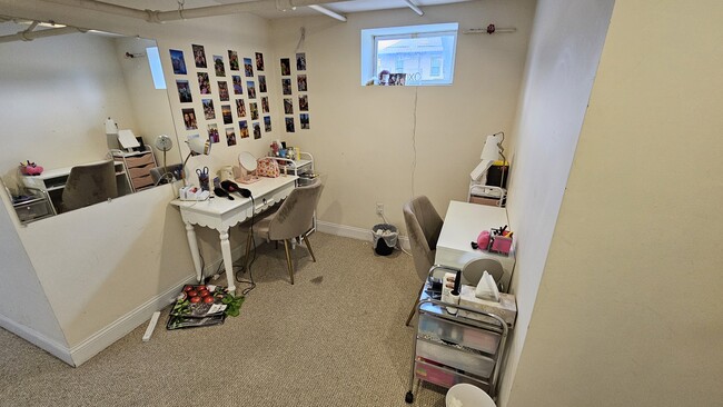 52 Greycliff Rd, Unit 1 in Boston, MA - Building Photo - Building Photo