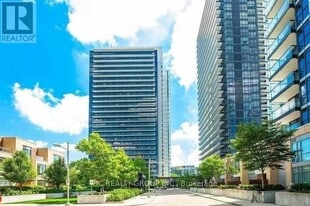 33 Singer Ct in Toronto, ON - Building Photo