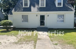 1111 Sycamore St in Rocky Mount, NC - Building Photo