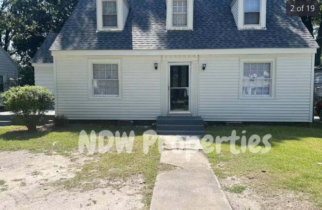 1111 Sycamore St in Rocky Mount, NC - Building Photo