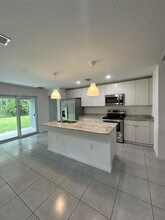 568 Americana Blvd NW in Palm Bay, FL - Building Photo - Building Photo