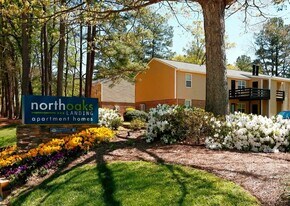 North Oaks Landing in Raleigh, NC - Building Photo