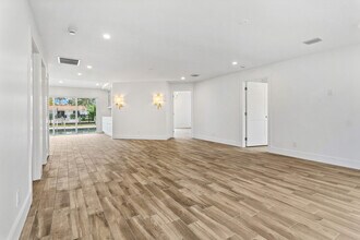 1254 SW 4th Ct in Boca Raton, FL - Building Photo - Building Photo