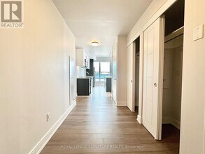 2525 Bathurst St in Toronto, ON - Building Photo - Building Photo