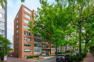 Claridge House in Washington, DC - Building Photo - Primary Photo