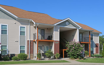 Applegate Farm Apartments in Louisville, KY - Building Photo - Building Photo