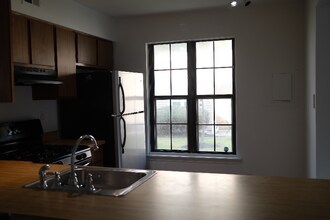 153A Bradford Ct in Mount Laurel, NJ - Building Photo - Building Photo