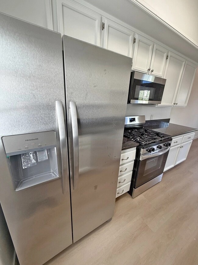 912 Croft Ave in Los Angeles, CA - Building Photo - Building Photo