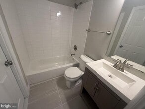 5 Bohn Ct in Rosedale, MD - Building Photo - Building Photo