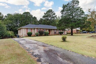 160 Jockey Club Dr in Athens, GA - Building Photo - Building Photo