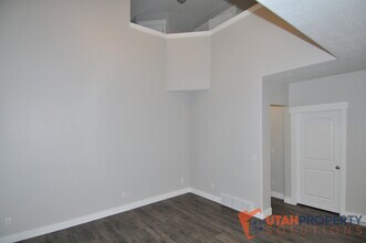 13012 S Oberon Ln in Herriman, UT - Building Photo - Building Photo