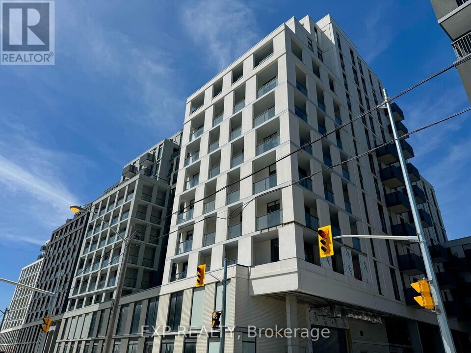 500-500 Wilson Ave in Toronto, ON - Building Photo