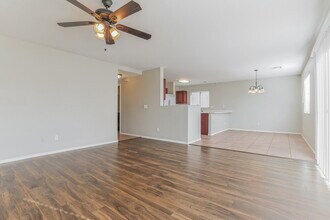 1465 E Daniella Dr in Queen Creek, AZ - Building Photo - Building Photo