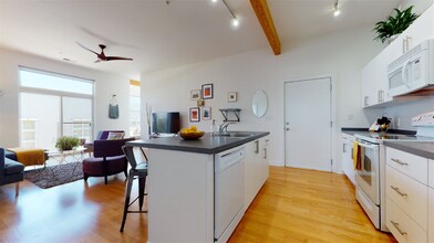 506 N Mangum St in Durham, NC - Foto de edificio - Building Photo