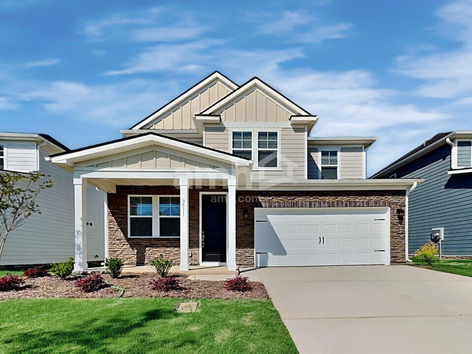 3511 Lincoln Hts Ln in Monroe, NC - Building Photo