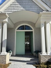 1 Tall Tree Ct in East Hampton, NY - Building Photo - Building Photo