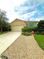 224 Meghan Cir in DeLand, FL - Building Photo