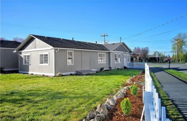 280 N River Ave in Buckley, WA - Building Photo - Building Photo