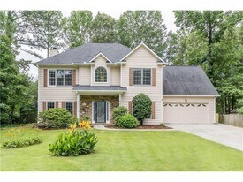 2807 Forest Wood Dr in Marietta, GA - Building Photo