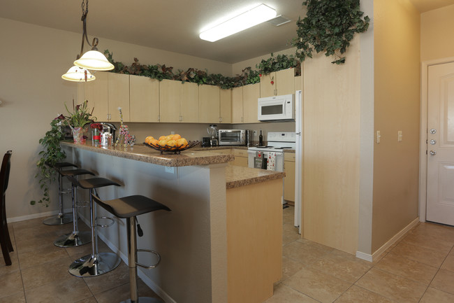 Redd Rd Village Apartment in El Paso, TX - Foto de edificio - Interior Photo