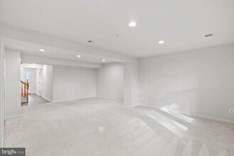 13418 Rising Sun Ln in Germantown, MD - Building Photo - Building Photo