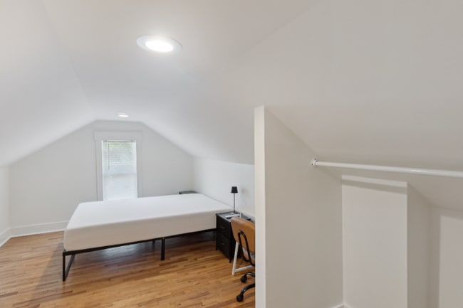 1133 E Henry St in Savannah, GA - Building Photo - Building Photo