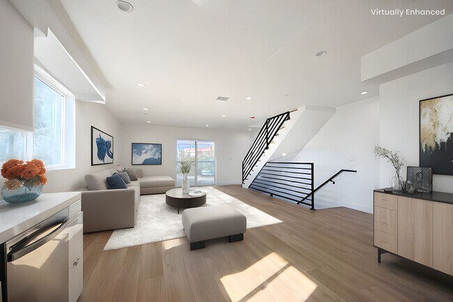 property at 1636 S Longwood Ave
