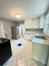 523 Dixie Trail in Raleigh, NC - Building Photo - Building Photo