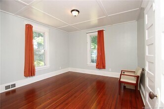 592 Laurel Ave in Bridgeport, CT - Building Photo - Building Photo