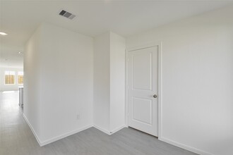 16818 Great Highlands Dr in Hockley, TX - Building Photo - Building Photo