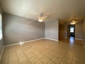 1351 S Ridgewood Ave in Daytona Beach, FL - Building Photo - Building Photo
