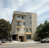 16023 Vanowen St Apartments