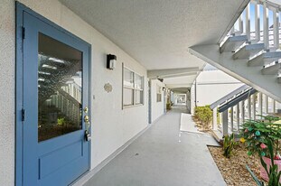 212 Tuscany D in Delray Beach, FL - Building Photo