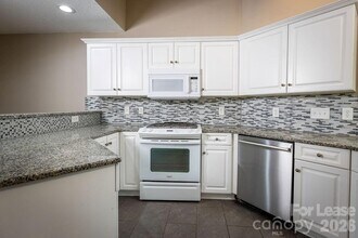 14623 Waterside Dr in Charlotte, NC - Building Photo - Building Photo