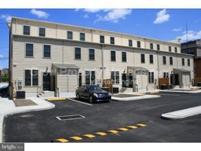 745 S 13th St in Philadelphia, PA - Building Photo - Building Photo