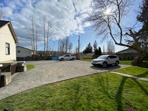 2701 Woburn St in Bellingham, WA - Building Photo - Building Photo
