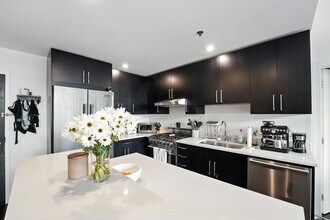 1100 Maxwell Ln in Hoboken, NJ - Building Photo - Building Photo