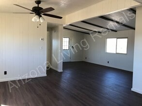 2675 E Suffock Ave in Kingman, AZ - Building Photo - Building Photo