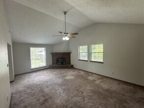 2084 Pat's Pl in Tallahassee, FL - Building Photo - Building Photo