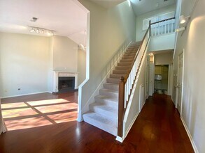 2500 Quarry Rd in Austin, TX - Building Photo - Building Photo
