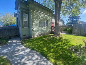 1021 E St in Eureka, CA - Building Photo - Building Photo