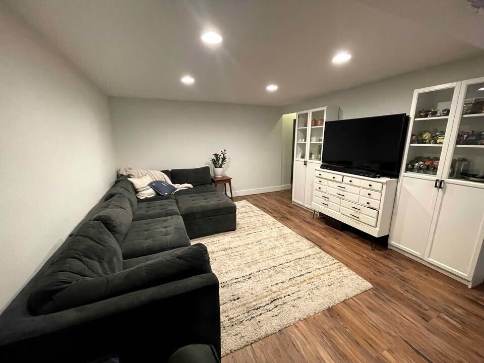 1657 N 645 W St in Orem, UT - Building Photo
