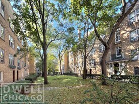 1601 W Thome Ave, Unit 2A in Chicago, IL - Building Photo