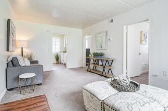 Sedgefield Apartments in Charleston, SC - Foto de edificio - Building Photo