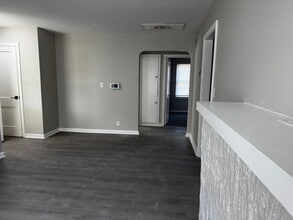 2143 S Wichita St in Wichita, KS - Building Photo - Building Photo