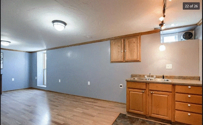 property at 923 S 24th St
